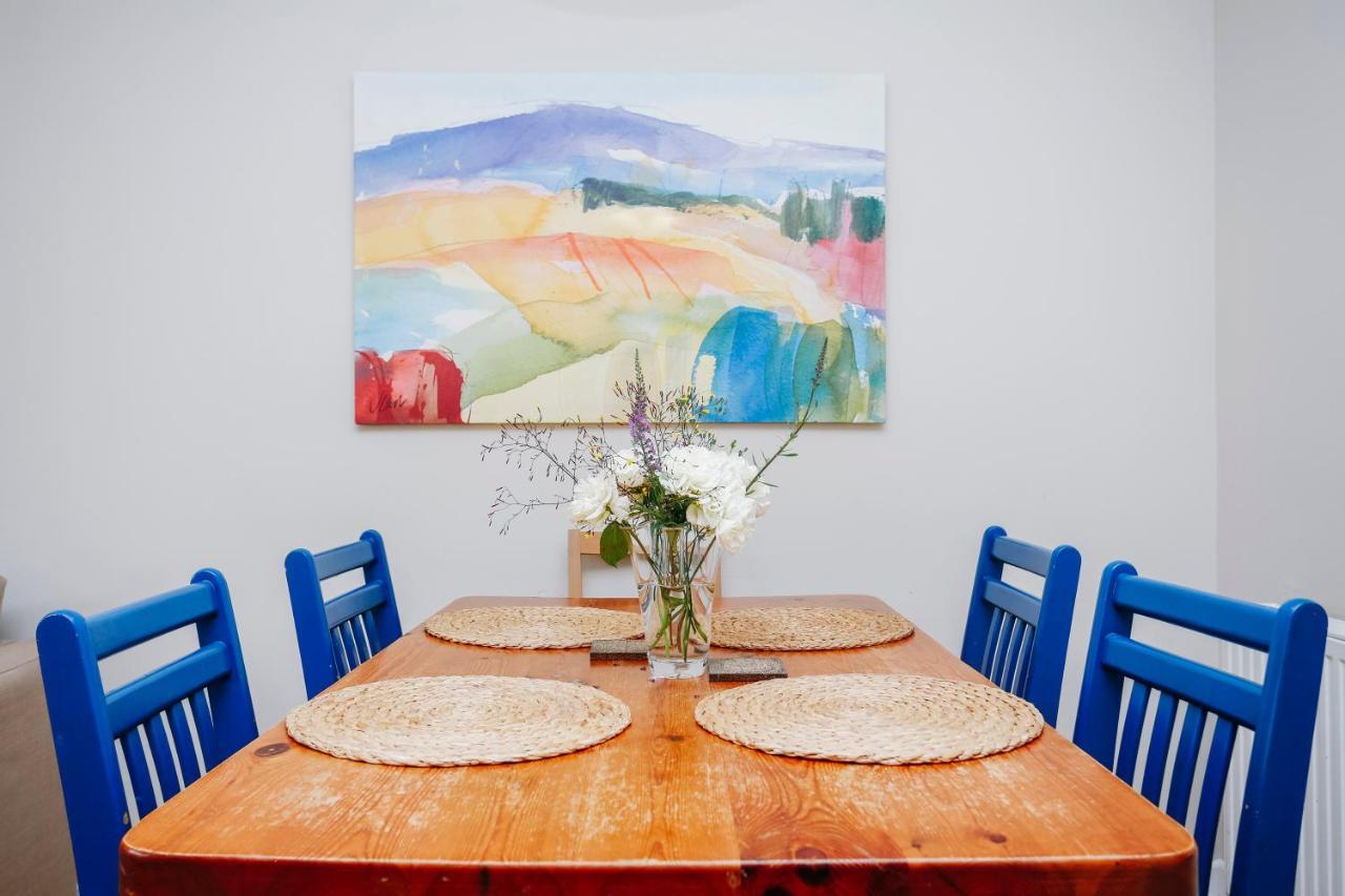 Edinburgh Central 2-Bedroom Old Town Apartment Bagian luar foto