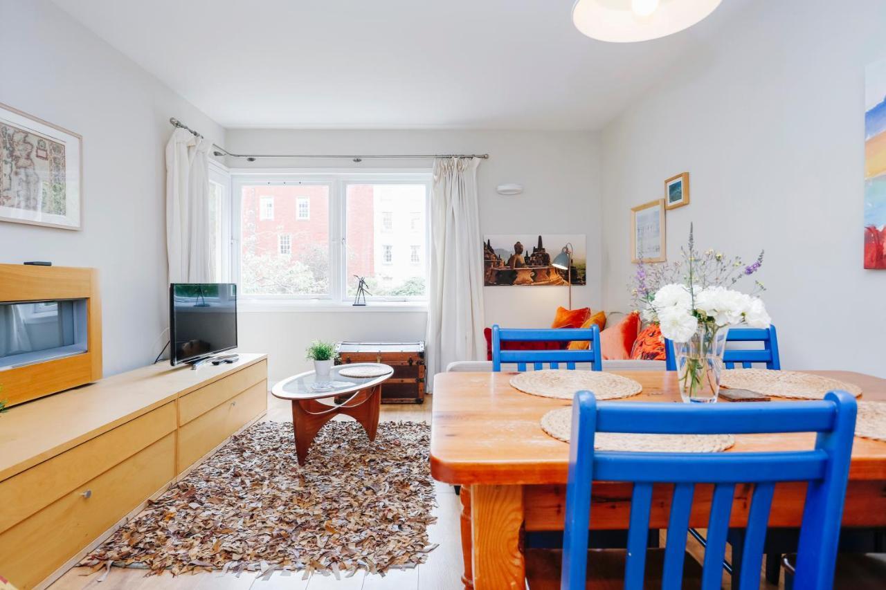 Edinburgh Central 2-Bedroom Old Town Apartment Bagian luar foto