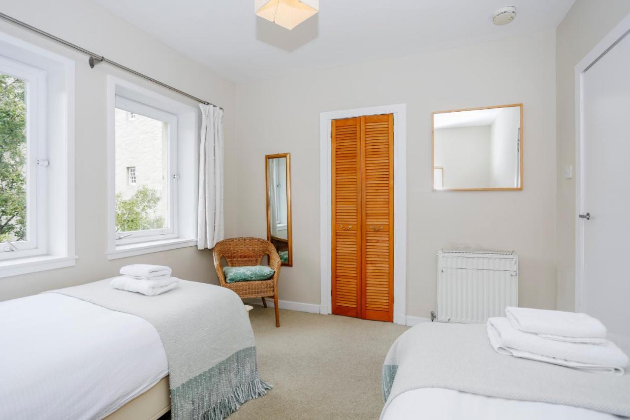 Edinburgh Central 2-Bedroom Old Town Apartment Bagian luar foto